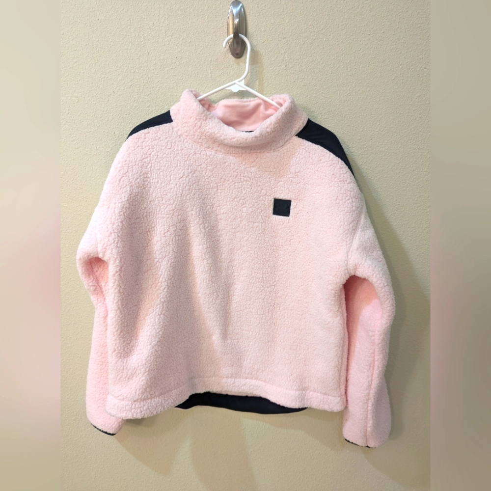 Under Armour fleece pullover women's size large